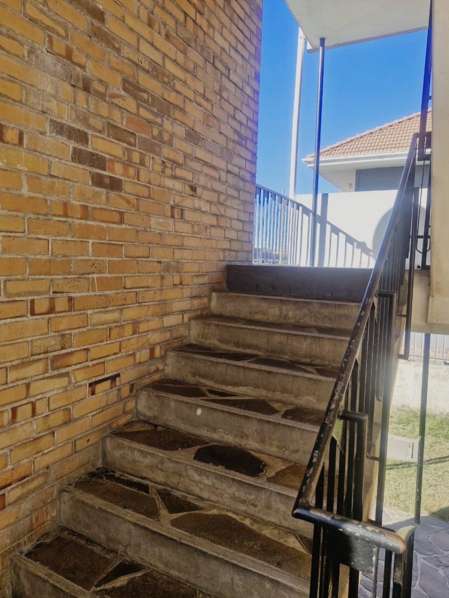 2 Bedroom Property for Sale in Parow Valley Western Cape